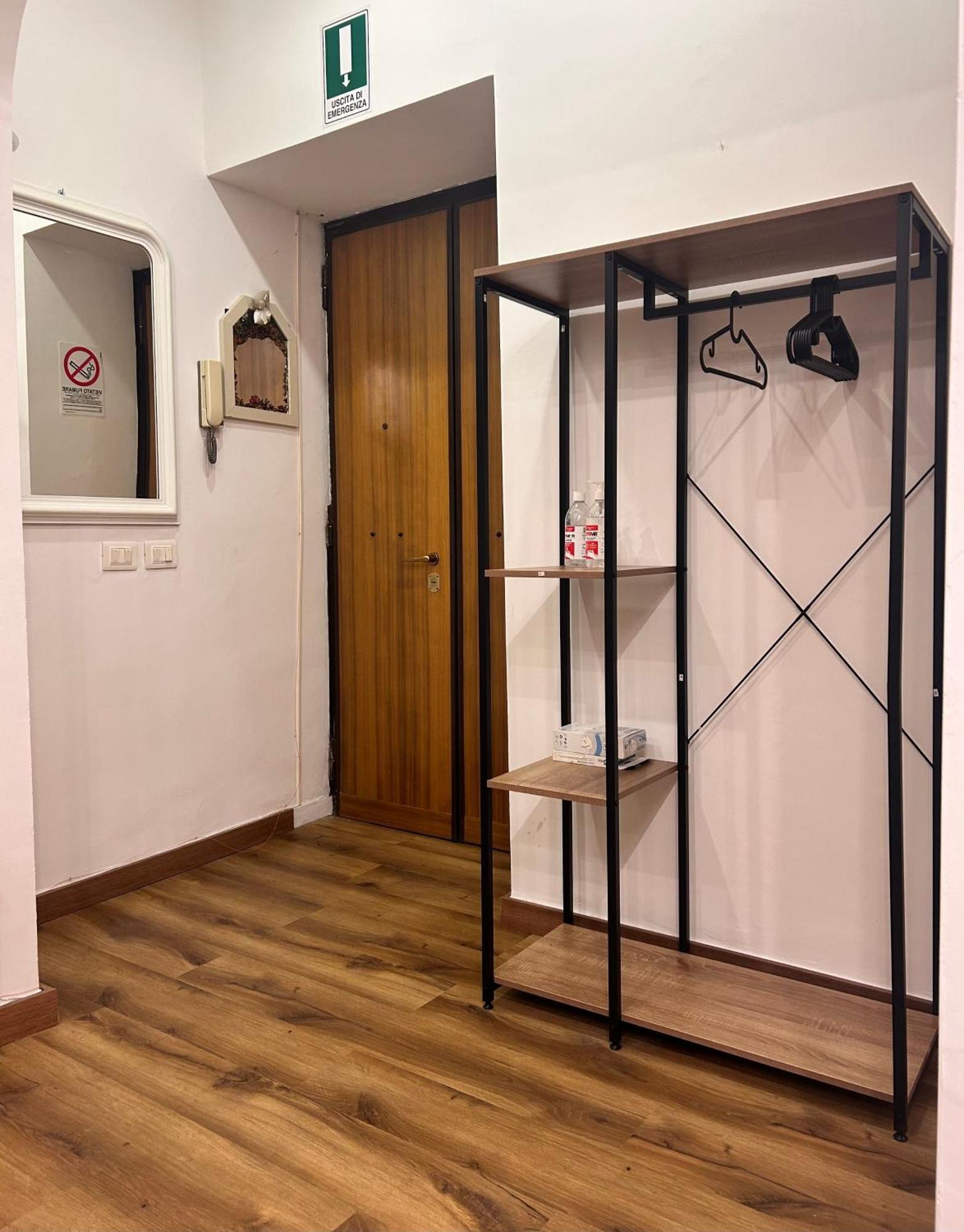 Termini With Terrace Appartement *